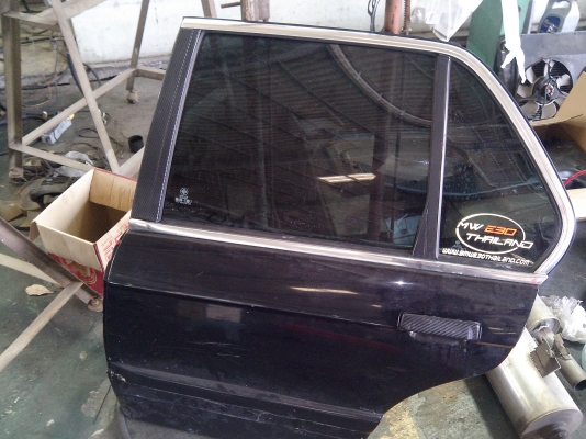 ขายประตูbmw e30 บานละ1500คับมีฝาปิดท้าย1ชิ้นคับ ขายประตูbmw e30 บานละ1500คับมีฝาปิดท้าย1ชิ้นคับ