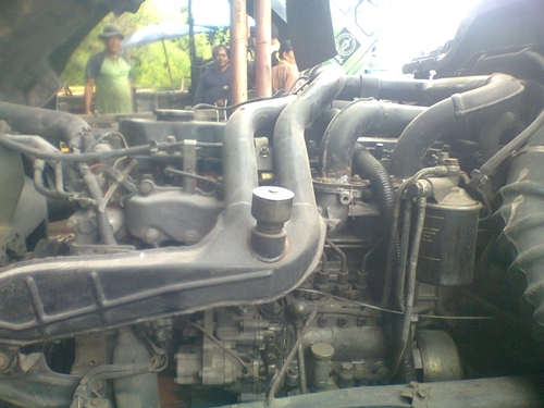 .ขายรถบรรทุกหกล้อพื้นเลียบ อีซูซูเดก้า FTR32S2เครื่อง6HH-1 แน่นดี220 แรงม้าครัชซีสวยใหญ่ตลอดเส้น