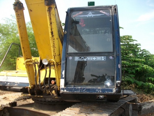 kobelco sk 200 มารค์ ทรี  สภาพพร้อมใช้ เครื่องดี ปัมดี ช่วงล่างเต็ม