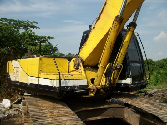 kobelco sk 200 มารค์ ทรี  สภาพพร้อมใช้ เครื่องดี ปัมดี ช่วงล่างเต็ม