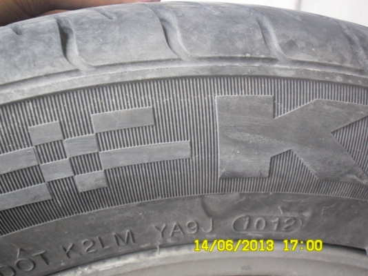 ขายยาง kumho 4เส้นสภาพสวย   ยางปี 2012    ขนาด 205/55 R 16