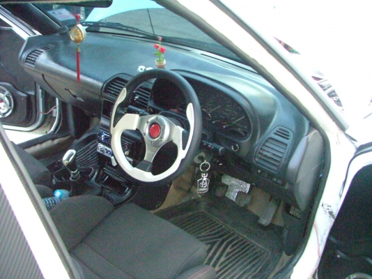 ขายด่่วนMazda Astina 323Sport Pop-up 5ประตู เครื่องเดิม1800 เบนซิน เอกสารพร้อมโอน รถพร้อมใช้ ดูรถได้ที่ศาลาธรรมสพน์45