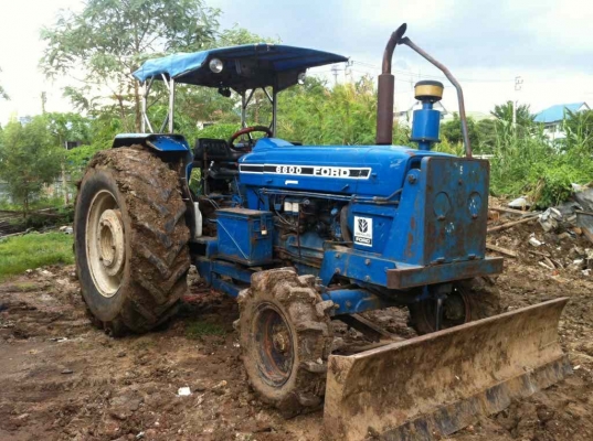 ขายรถไถ FORD 6600 เพลาเดี่ยว ใบมีดดันหน้า 7 จาน เอกสารเล่มทะเบียน เครื่องเสื้อเรียบ T3 ราคา 400000