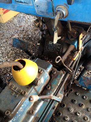 ขายรถไถเล็กHinomoto. E28(ไม่มีข้อเหวี่ยง)