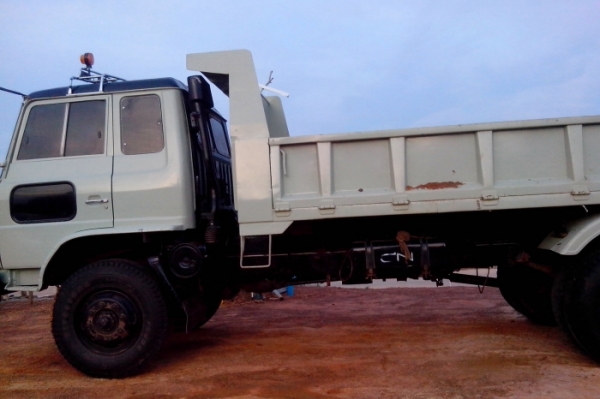 ขาย6ล้อดั้ม Hino