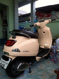 ขาย vespa 150 รุ่น  ปี 2012 รถศูนย์ทองหล่อ