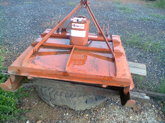 ขายตัวตัดหญ้า  KUBOTA     1 เมตร   พร้อมใช้งานครับ