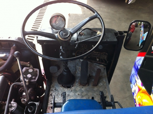 ขายคัชซี BENZ 352 พร้อมเล่มเเละทะเบียนครบ