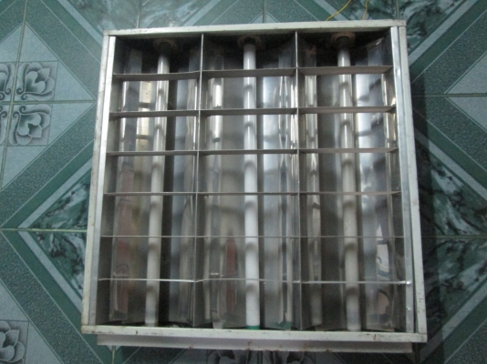 โคมไฟสำหรับใส่ช่องฝ้าแขวนแสตนเลสแท้ โคมไฟสำหรับใส่ช่องฝ้าแขวนแสตนเลสแท้