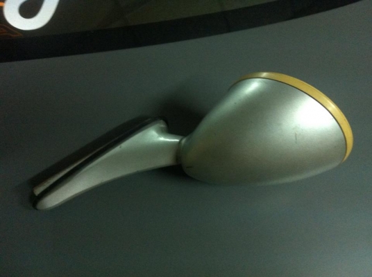 ขายกระจกเรโทรใหม่เก่าเก็บ หลายข้าง ขายถูก1000เท่านั้น