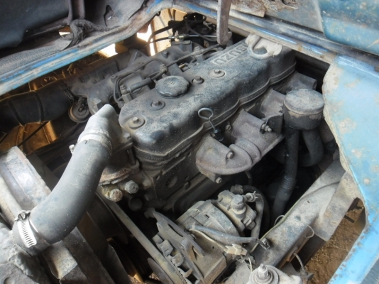 หกหล้อมาแล้วครับ รถคันซีนิสสันHQC240-a04890 เลขเครื่อง4ฺฺฺฺbb1-314230