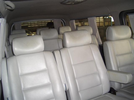 รถตู้เครื่องเบนซิน2.4แก๊สLPGใหม่เอี่ยมเบาะ3แถวVIPแต่งได้สวย