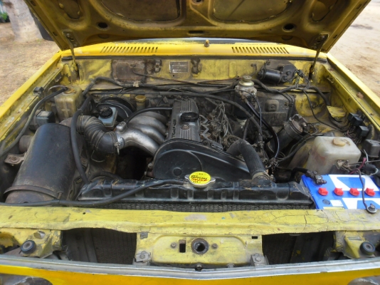 รถกระบะ L200 เฉินหลง เครื่อง 2500 เกียร์ช่วงล่างสวยคันซีสวย ยางดี ภายในสวย สนใจโทรมารนะครับ