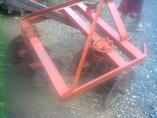 ขายผานพรวน  6 ใบ   แปลงเป็นผานยกร่องได้