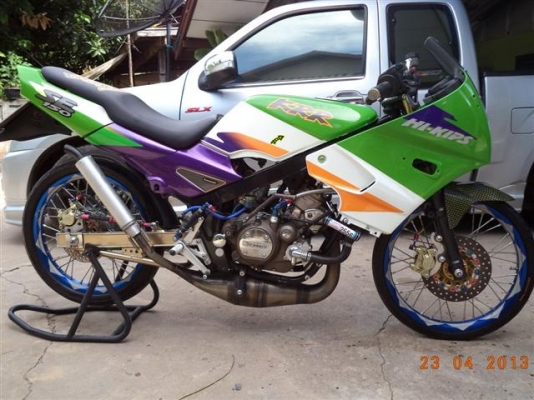 ขาย KR150SE ทะเบียนเต็มพร้อมโอนเครื่องจบๆ เสื้อไม่ปลอกอะไหร่แต่งได้ตามรูป ขาย 28500 บาท