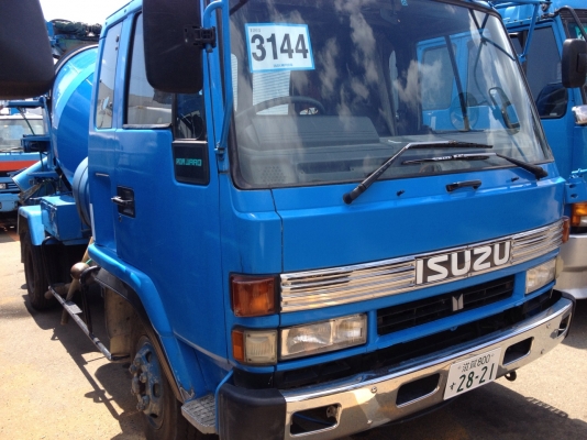 รถโม่ปูน Isuzu Rocky ตาหวาน  195แรง  จากนอก สวยๆ เดิมๆครับ
