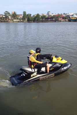 ขายseadooเจ็ตสกีRXT215 ปี2007 วิ่ง60ชม ขาย280000บาทอยู่สมุทรสงครามโทร0818613783 มีรถเช่าบริการส่งเรือถึงที่ ขายseadooเจ็ตสกีRXT215 ปี2007 วิ่ง60ชม ขาย280000บาทอยู่สมุทรสงครามโทร0818613783 มีรถเช่าบริการส่งเรือถึงที่