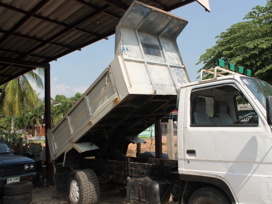 อีซูซุ เครื่อง100ฝาดำ4BC2 ดั้มยกเท ภาษีเต็ม รถขับขี่ดีชุดโอนครบ