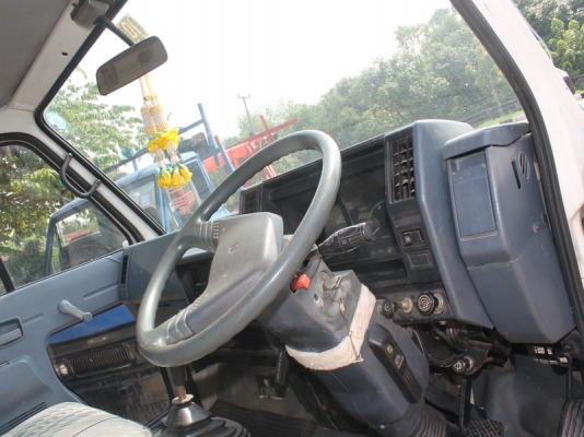 อีซูซุ เครื่อง100ฝาดำ4BC2 ดั้มยกเท ภาษีเต็ม รถขับขี่ดีชุดโอนครบ