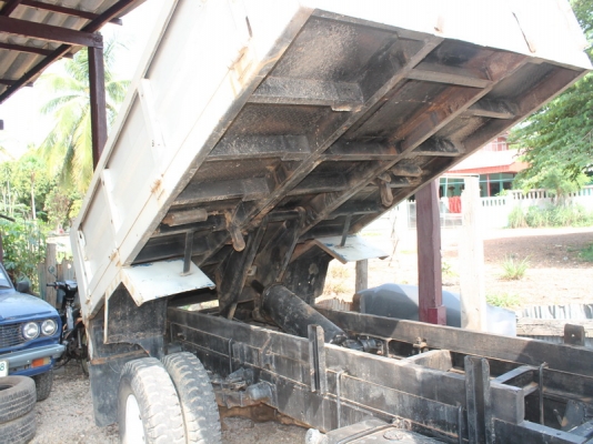 อีซูซุ เครื่อง100ฝาดำ4BC2 ดั้มยกเท ภาษีเต็ม รถขับขี่ดีชุดโอนครบ