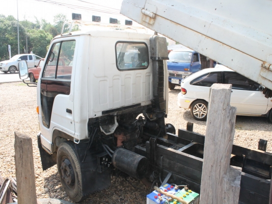 อีซูซุ เครื่อง100ฝาดำ4BC2 ดั้มยกเท ภาษีเต็ม รถขับขี่ดีชุดโอนครบ