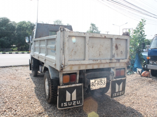 อีซูซุ เครื่อง100ฝาดำ4BC2 ดั้มยกเท ภาษีเต็ม รถขับขี่ดีชุดโอนครบ