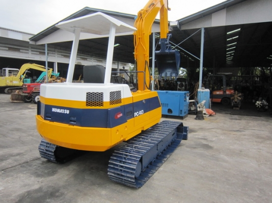 KOMATSU รุ่น PC40-6- แทร็กเหล็ก มือสองญี่ปุ่น