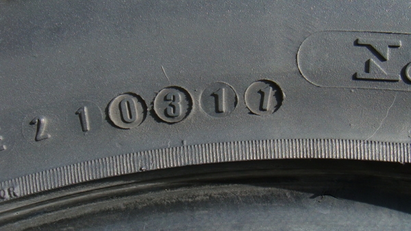 ขายยาง BF Goodrich Allterrain 33 12.5 r15 ปี11 สวยๆ ขายยาง BF Goodrich Allterrain 33 12.5 r15 ปี11 สวยๆ