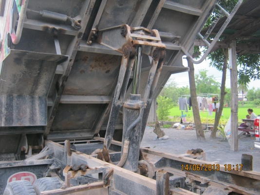 ขายหกล้อดั้มISUZU เดกก้า210 6HH1สภาพสวยๆพร้อมใช้งาน