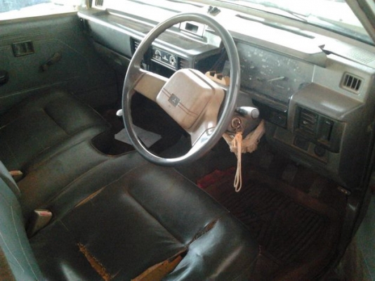 ***ขายแล้วครับขอบคุณ Truck2hand ขาย กระบะตอนเดียว MITSU L200 CYCLONE ปี35/92 เครื่องเดิม2.5 แห้งๆ แรงจริง ช่วงล่างแน่น คัสซีสวยไม่ผุไม่ดาม กระบะมีผุนิดๆ สีบาง หน้า-หลังเดิม มีผุตรงชายล่างกลางตัวด้านซ้ายรถ ยางดี4เส้น ภายในดี คอนโซลครบ พร้อมใช้ พร้อมลุยงาน