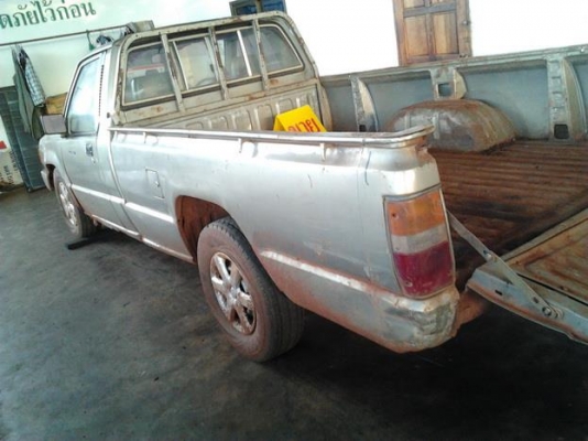 ***ขายแล้วครับขอบคุณ Truck2hand ขาย กระบะตอนเดียว MITSU L200 CYCLONE ปี35/92 เครื่องเดิม2.5 แห้งๆ แรงจริง ช่วงล่างแน่น คัสซีสวยไม่ผุไม่ดาม กระบะมีผุนิดๆ สีบาง หน้า-หลังเดิม มีผุตรงชายล่างกลางตัวด้านซ้ายรถ ยางดี4เส้น ภายในดี คอนโซลครบ พร้อมใช้ พร้อมลุยงาน