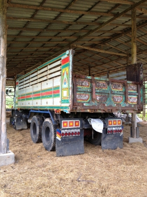 ขายสิบล้อ ร้อคกี้ ช่วงล่างจัมโบ้ 200 เครื่อง 260 แรง ขายสิบล้อ ร้อคกี้ ช่วงล่างจัมโบ้ 200 เครื่อง 260 แรง