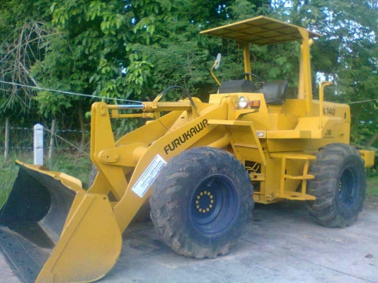 ขายรถตัก   สภาพเยี่ยม  สภาพพร้อมใช้