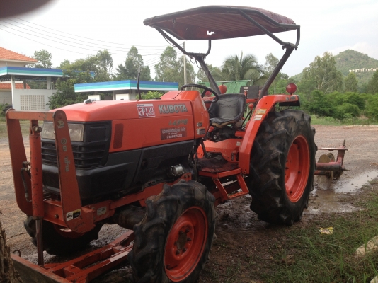 -ขายคูโบต้า45แรงพร้อมอุปกรสวยจัดเดิม12xxชั่วโมงไม่เคยทำสีเจ้าของขายเองถูกๆ