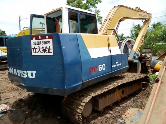 KOMATSU PC60-6 เก่านอก ใส่บูมยาว 9เมตรไฟฟ้ามีครบ KOMATSU PC60-6 เก่านอก ใส่บูมยาว 9เมตรไฟฟ้ามีครบ
