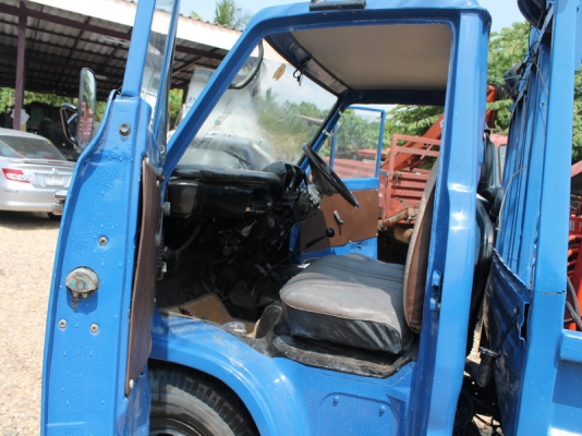 ขายชุดยกใส่รถ 6 ล้อ ได้ทุกรุ่นครับ เป็นระบบไฮดรอลิกครับครบชุดเลย