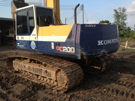 ขาย KOMATSU PC200-5 (ซื้อเก่าญี่ปุ่นมาปีกว่า) สภาพเดิมสุดๆ สวยจัด สนใจติดต่อโดยตรง 081-4283210