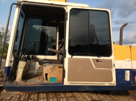 ขาย KOMATSU PC200-5 (ซื้อเก่าญี่ปุ่นมาปีกว่า) สภาพเดิมสุดๆ สวยจัด สนใจติดต่อโดยตรง 081-4283210