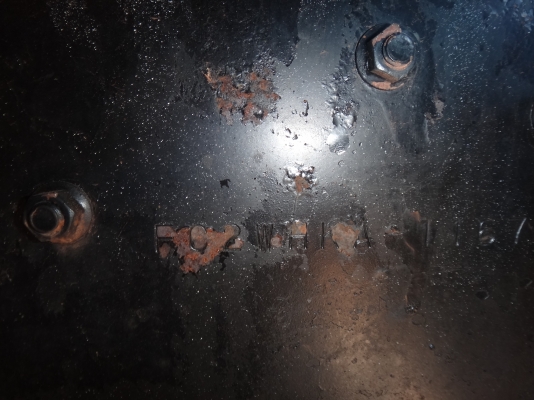 ขายด่วน  หกล้อบรรทุก น้ำมัน  HINO FC 120 แรง 9000  ลิตร  พร้อมใช้งาน