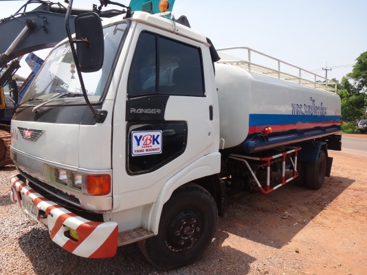 ขายด่วน  หกล้อบรรทุก น้ำมัน  HINO FC 120 แรง 9000  ลิตร  พร้อมใช้งาน