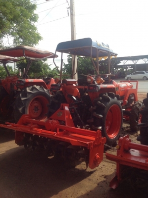 ขายรถไถคูโบต้า L3408 ใช้งานเพียง 1,300 ซม. มีใบมีดคานโค้งหน้า โลตาลี่โชคชัย สภาพสายมาก