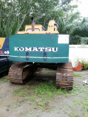 komatsu  รถคีบไม้