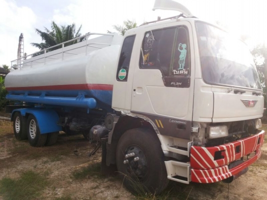 รถฮีโน่ 10 ล้อ บรรทุกน้ำมัน FL3H 195 แรงม้า สนใจติดต่อ 081 - 6079515 รถฮีโน่ 10 ล้อ บรรทุกน้ำมัน FL3H 195 แรงม้า สนใจติดต่อ 081 - 6079515