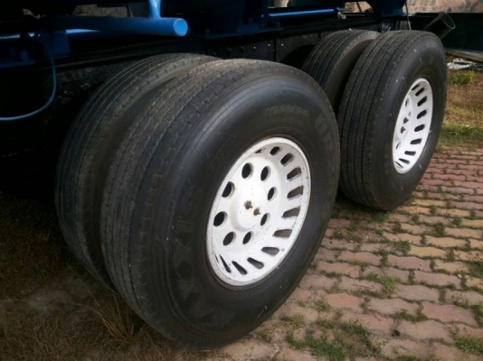 รถฮีโน่ 10 ล้อ บรรทุกน้ำมัน FL3H 195 แรงม้า สนใจติดต่อ 081 - 6079515 รถฮีโน่ 10 ล้อ บรรทุกน้ำมัน FL3H 195 แรงม้า สนใจติดต่อ 081 - 6079515