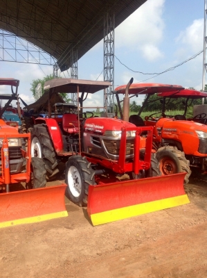 ขายด่วน!! รถไถยันม่า 453 T มีใบมีดหน้า คานร่างพร้อมผ่าน 6 ราคาพิเศษสุดเ เพียง 355,000 บาท ค่ะ