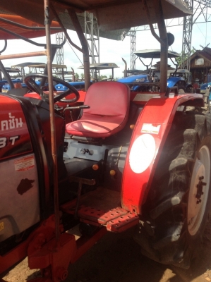 ขายด่วน!! รถไถยันม่า 453 T มีใบมีดหน้า คานร่างพร้อมผ่าน 6 ราคาพิเศษสุดเ เพียง 355,000 บาท ค่ะ