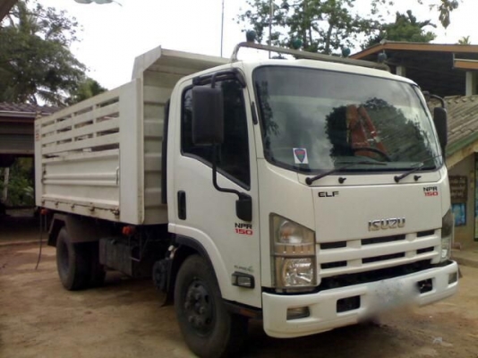 รถอีซูซุ 6 ล้อดั้ม NPR 150 แรงม้า ปี 52  วิ่ง 7x,xxx  กม. สนใจติดต่อ 081 - 6079515