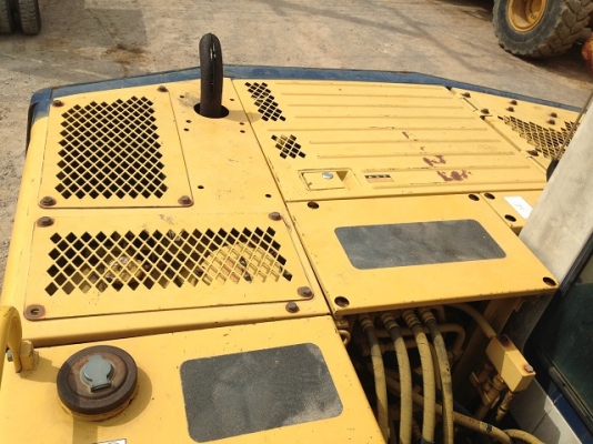 ขายรถแบคโฮ KOMATSU PC60-6 นำเข้าจากญิ่ปุ่น มีVDO ให้ชมครับ ติดต่อ 081-2990958