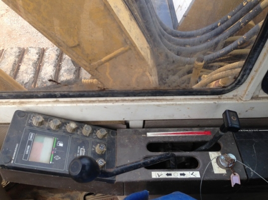 ขายรถแบคโฮ KOMATSU PC60-6 นำเข้าจากญิ่ปุ่น มีVDO ให้ชมครับ ติดต่อ 081-2990958