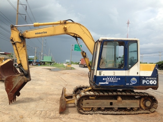 ขายรถแบคโฮ KOMATSU PC60-6 นำเข้าจากญิ่ปุ่น มีVDO ให้ชมครับ ติดต่อ 081-2990958